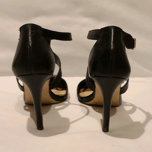 Sexy strap black heels - Picture 3 of 6